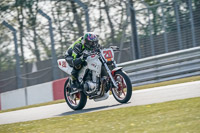 donington-no-limits-trackday;donington-park-photographs;donington-trackday-photographs;no-limits-trackdays;peter-wileman-photography;trackday-digital-images;trackday-photos